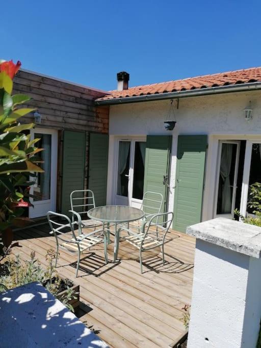 Villa La P'Tite Guinguette Salles  Kültér fotó