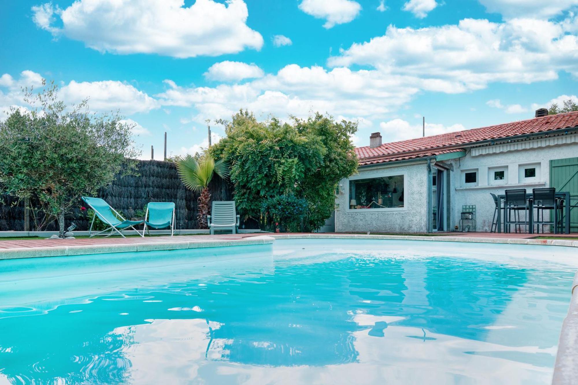 Villa La P'Tite Guinguette Salles  Kültér fotó