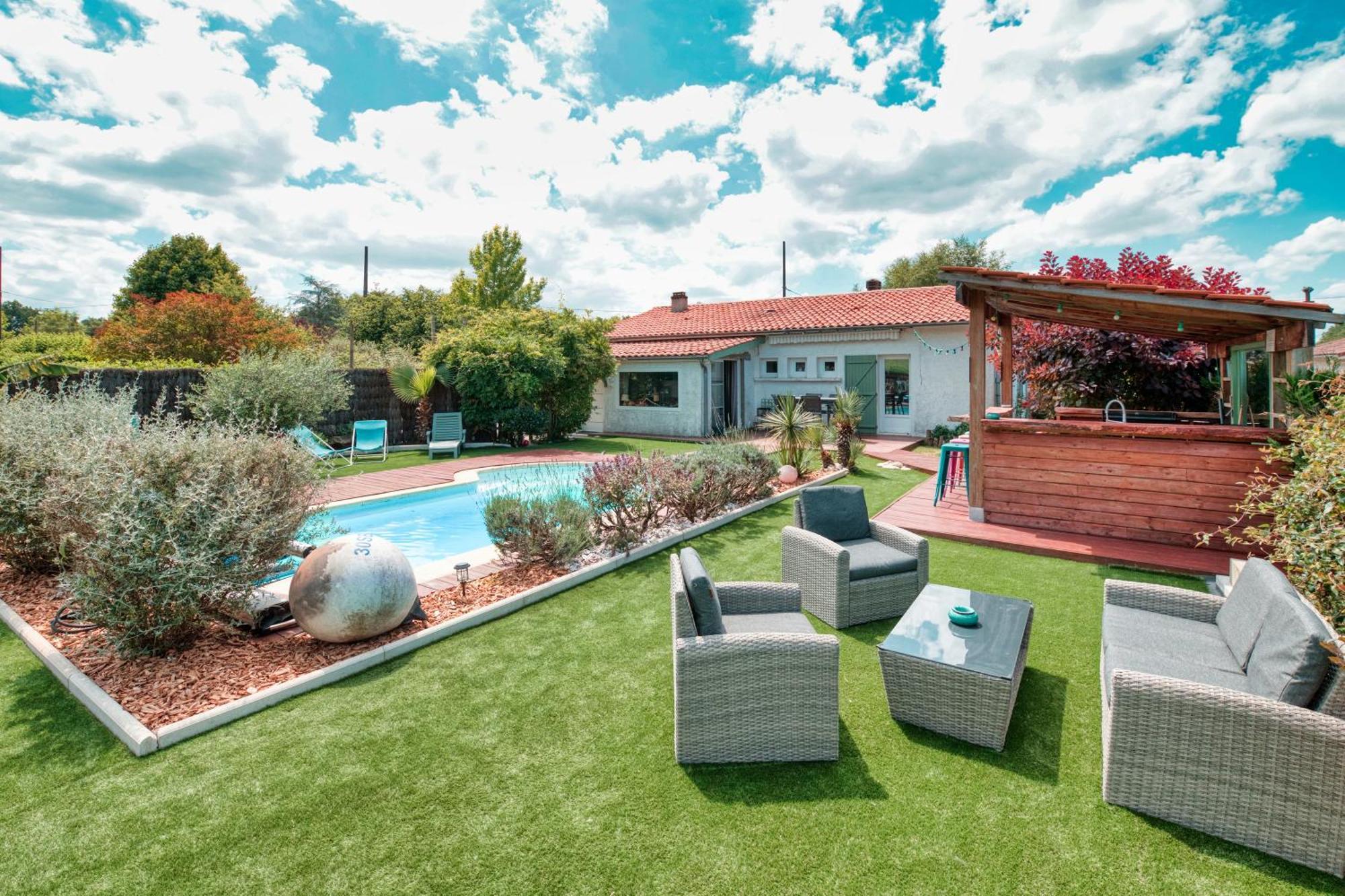 Villa La P'Tite Guinguette Salles  Kültér fotó